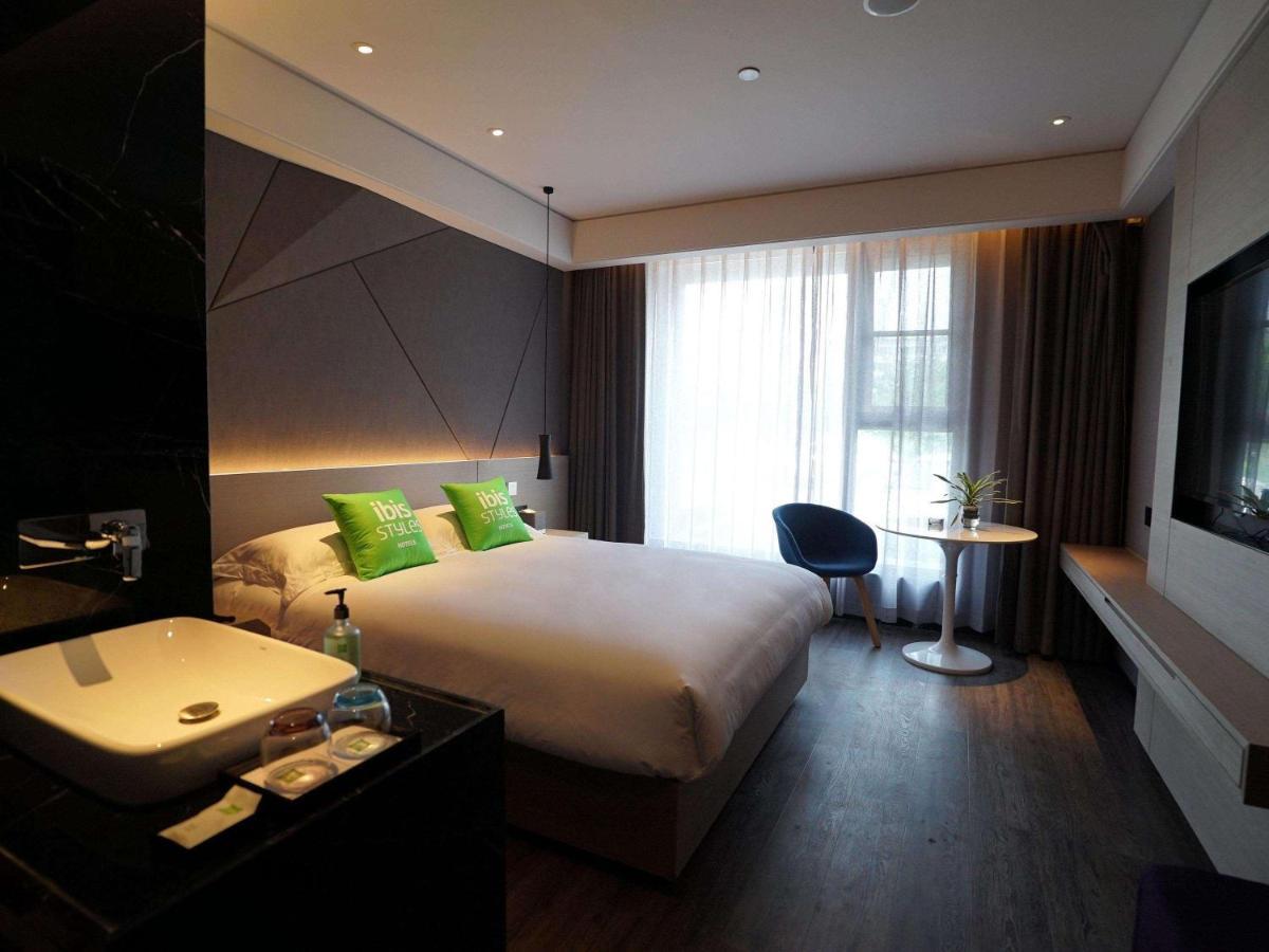 Ibis Styles Suqian Sihong South Hengshan Road Hotel Bagian luar foto